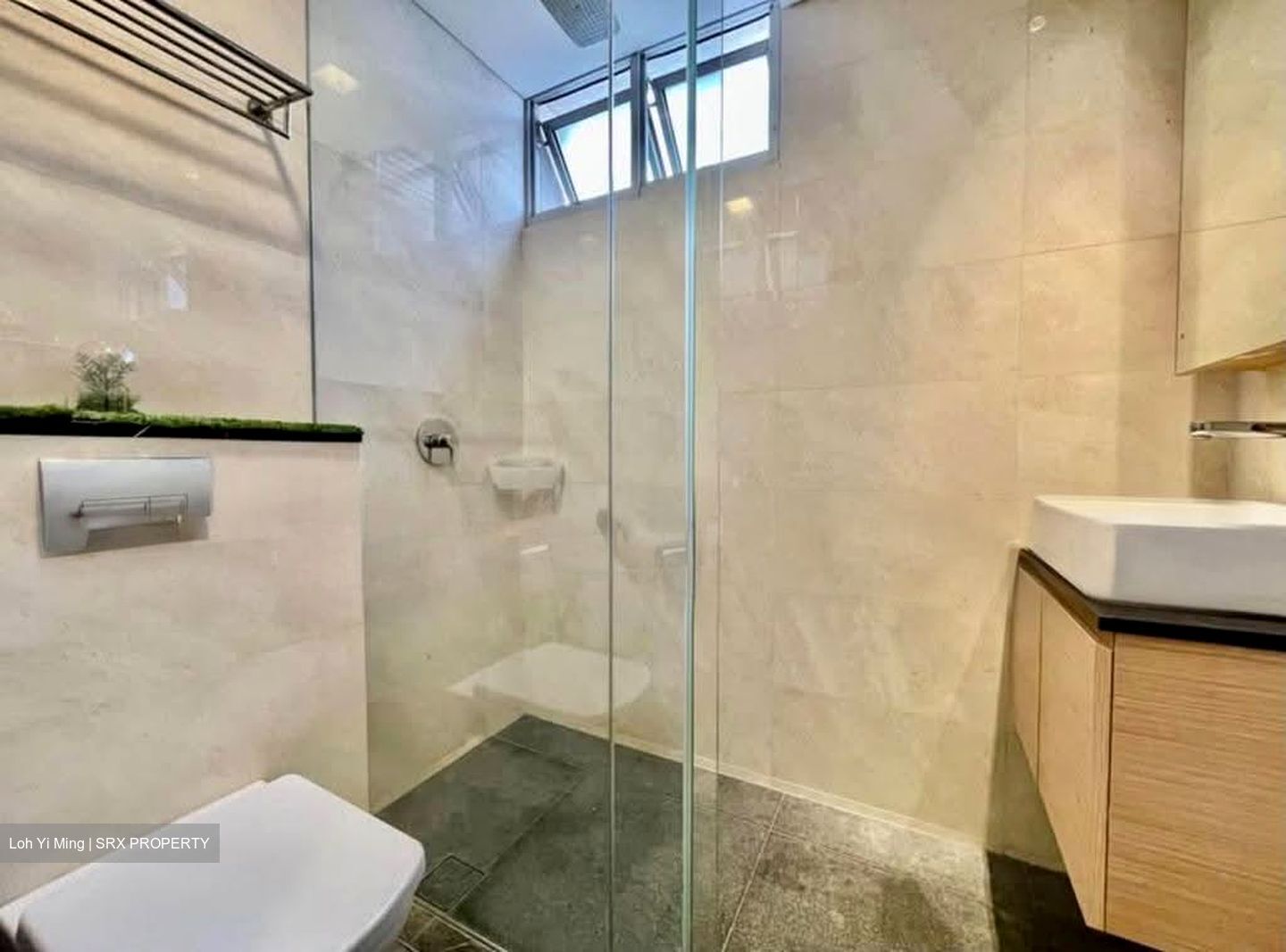 UE Square (D9), Apartment #637311571